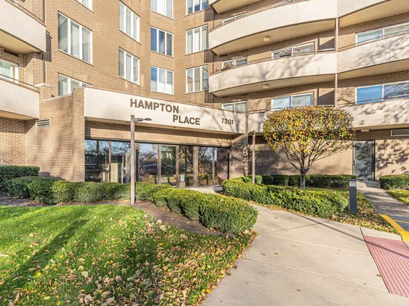 7201 N Lincoln Ave APT 202, Lincolnwood, IL 60712