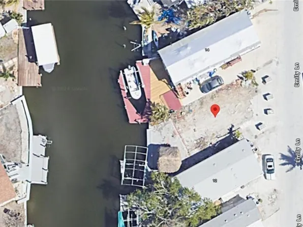 13 Emily Ln, Fort Myers Beach, FL 33931