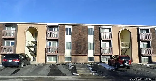 1609 Edinburgh St — Photo 7