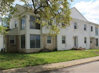 950 S Spring St #950B, Evansville, IN 47714