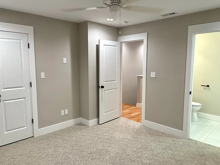 1201 Huntington Ave — Photo 11