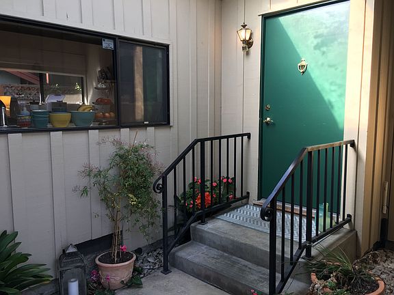 2nd image of 3271 Bryant St