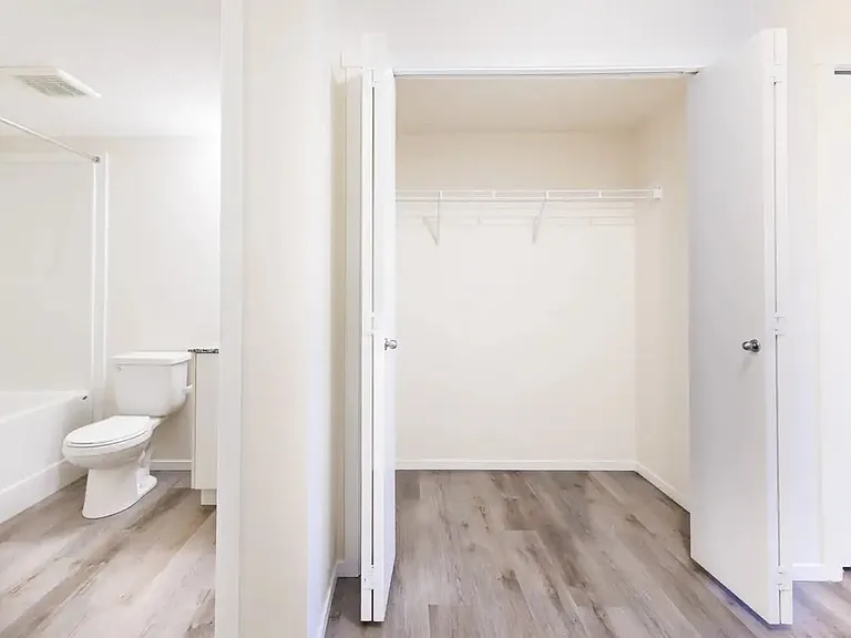 635 Secord Blvd NW — Photo 10