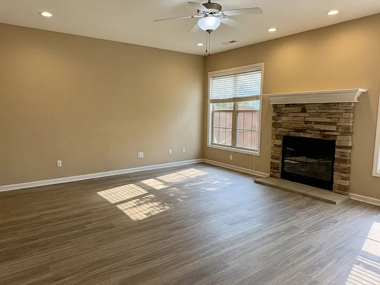 4127 Katherine Pl — Photo 8