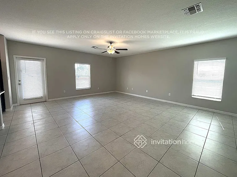 7715 Silver Berry Ct — Photo 3
