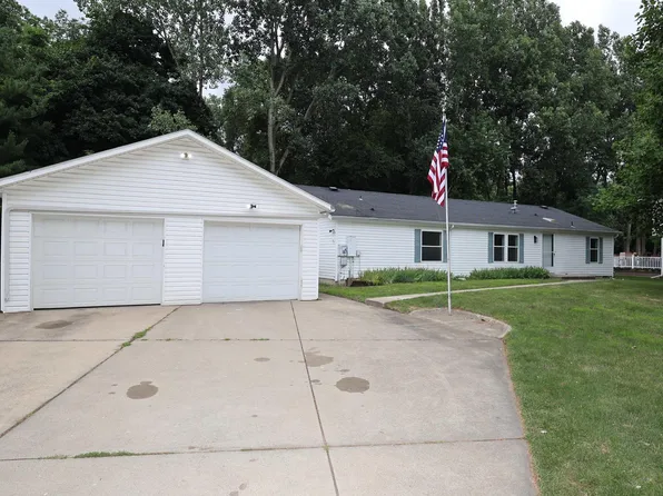 2424 S Locust Rd, South Bend, IN 46614