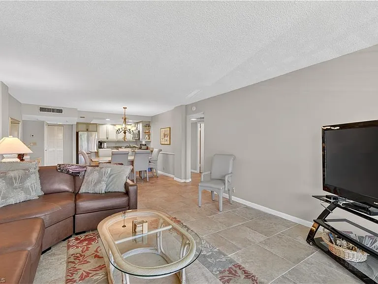 5 Bluebill Ave #201 — Photo 19