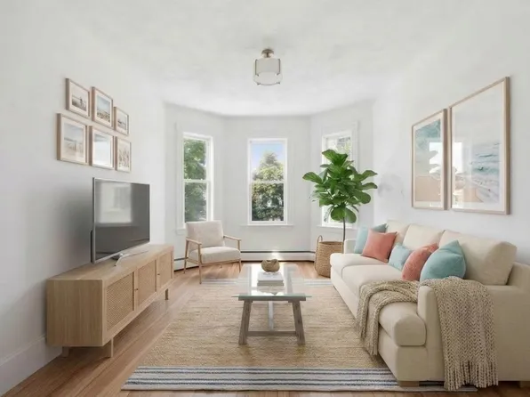 9 Hatch St #2, South Boston, MA 02127