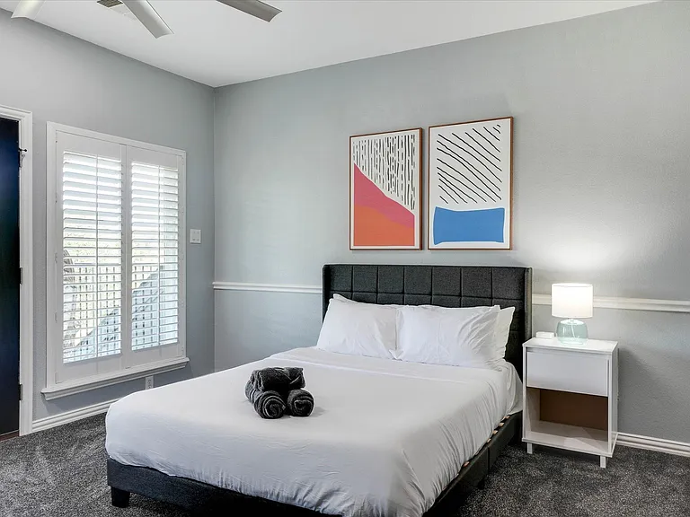 2305 Clearview Ct — Photo 35