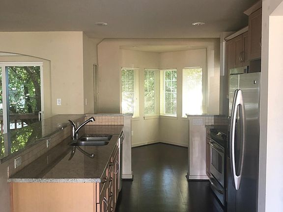 3rd image of 16613 33rd Ave W #20