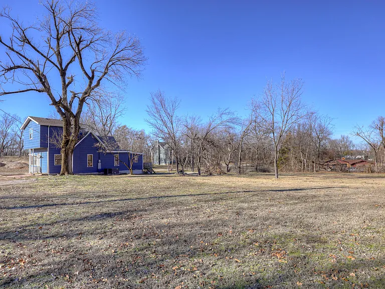 3801 Cresswell Ave — Photo 40