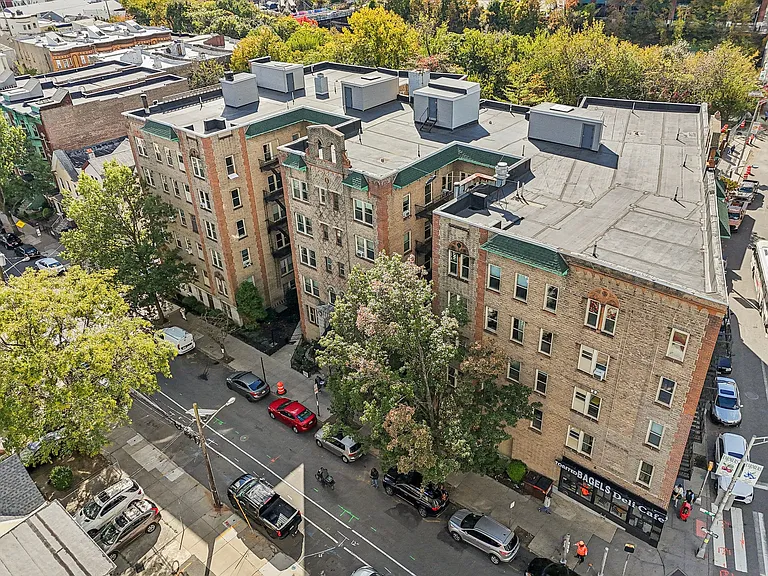 Magnolia Apartments — Photo 18