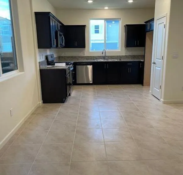 260 Shafer Ave — Photo 7