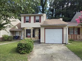 1008 Pine Tree Trl, Atlanta, GA 30349