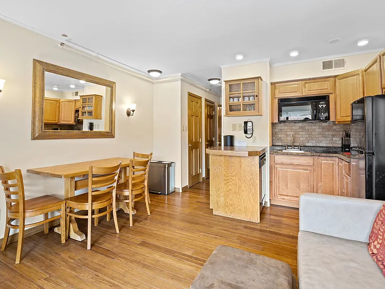 47 E Beaver Creek Blvd — Photo 7