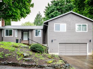 21679 SW Columbia Dr, Tualatin, OR