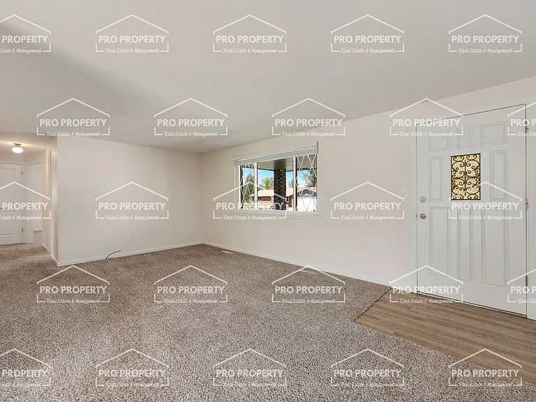 706 W 47th St — Photo 4