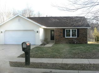 502 E Cardinal Glen Dr, Bloomington, IN 47401