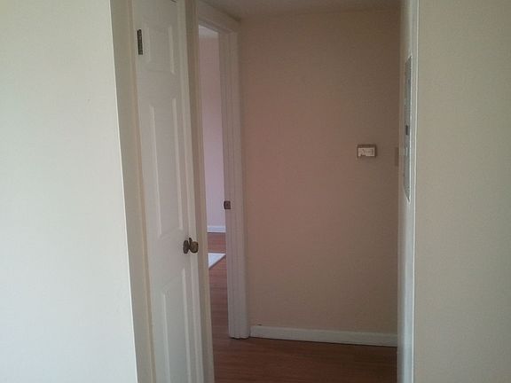 5th image of 3128 Edwards Pl APT 201