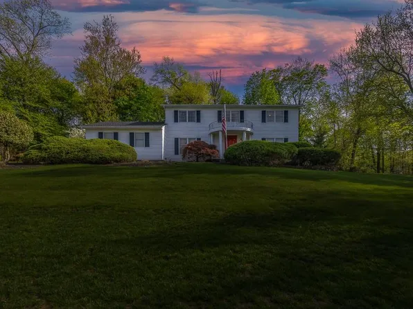 6 Overhill Lane, New City, NY 10956