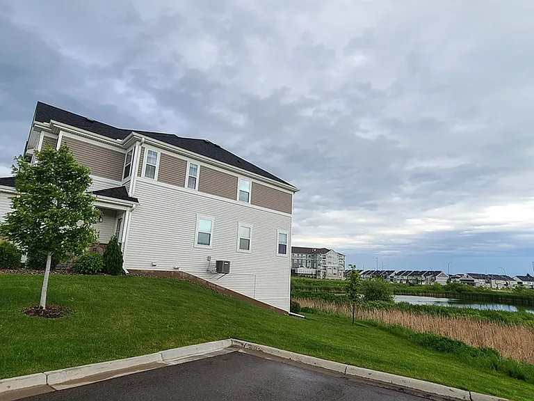 7254 Yellowstone Ct N — Photo 34