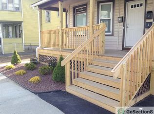 102 Beaumont St, Springfield, MA 01108