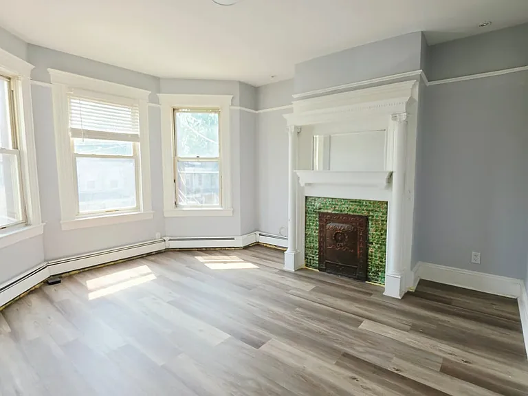 104 Fulton Ave #2E — Photo 3
