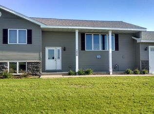 1856 Cypress Trl, New Richmond, WI 54017