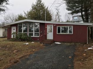 24 The Curve Rd, Rock Hill, NY 12775