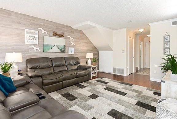 5th image of 12017 Stonegate Ln
