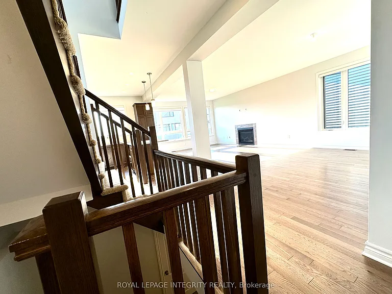532 Supernova St — Photo 32