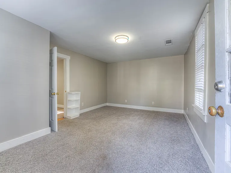 1195 Dorothy Pl #B — Photo 8
