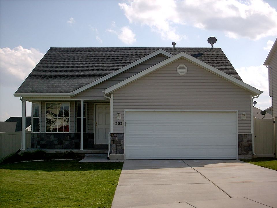1st image of 303 W Peach Pl