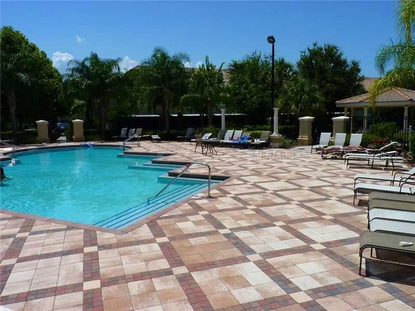 Dr. Phillips Townhome! 3brm 2.5bath spacious poolside townhome in The Vistas at Phllips Commons — Photo 4