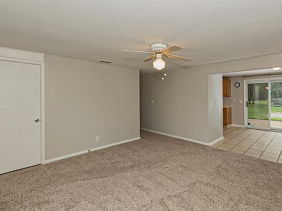 3rd image of 1804 Glenwood Dr