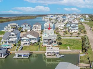 4118 Sandhill Ct, Galveston, TX 77554