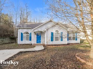 940 Londonderry Dr, High Point, NC 27265