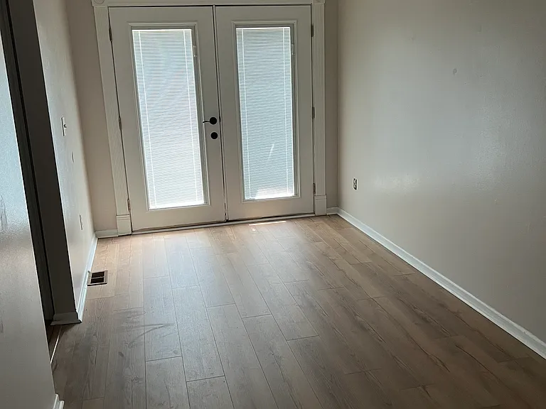 3433 Spanish Villa Dr — Photo 5