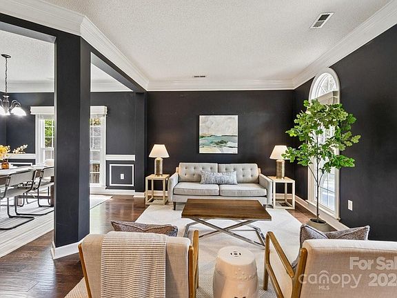 5th image of 5835 Kinglet Ln