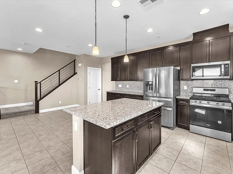 957 Via Panfilo Ave — Photo 10