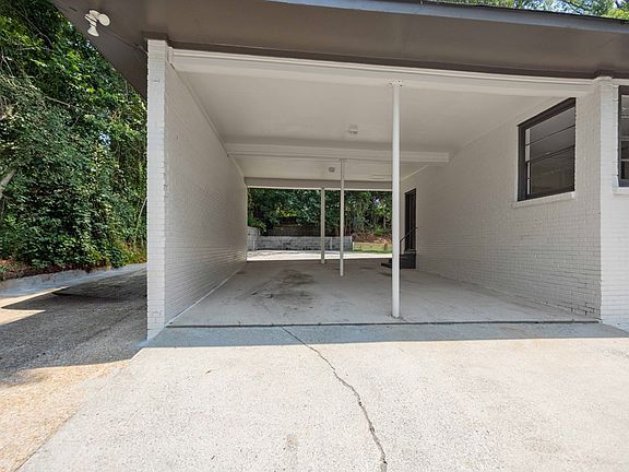 2nd image of 3934 Calhoun Dr