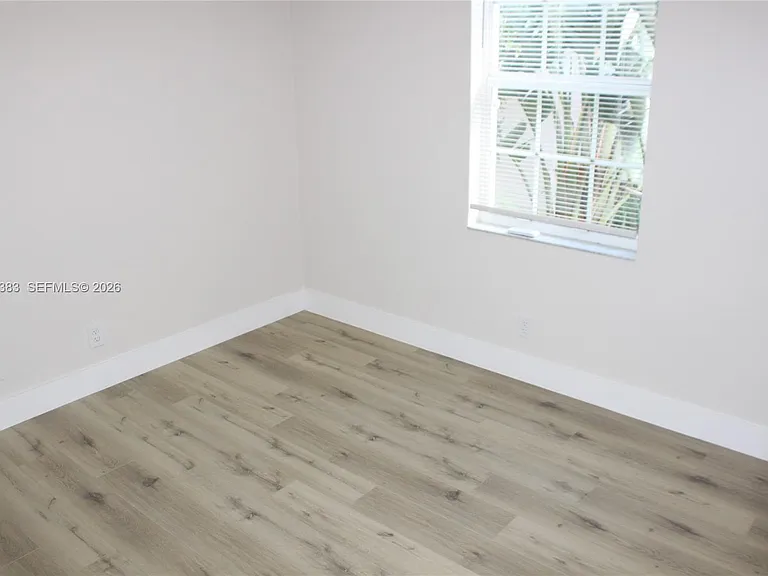 1820 Salerno Cir — Photo 24