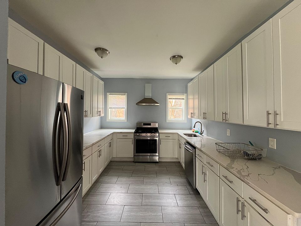 1st image of 99 Clerk St #17E