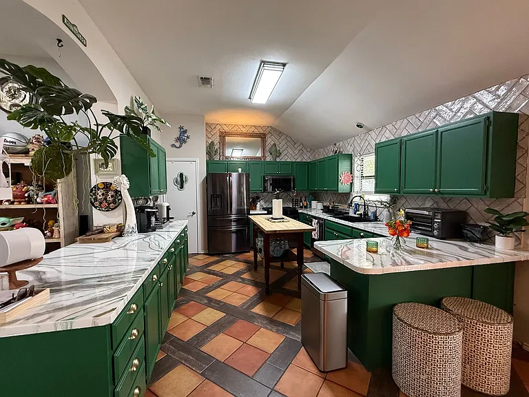 5838 Manchester Ln — Photo 6