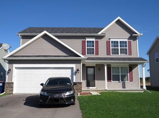 108 Rockdale Trl, Rochester, NY 14612