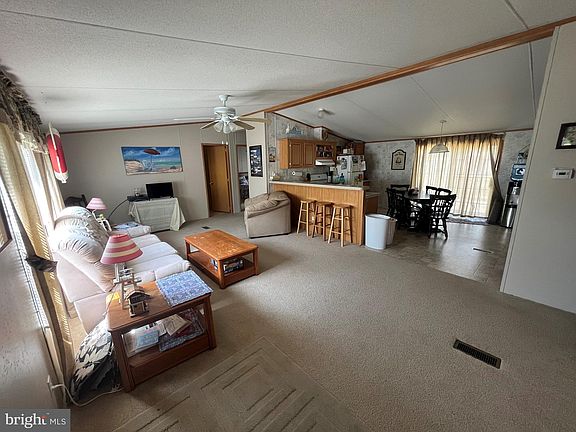 4th image of 27520 Briar Ln