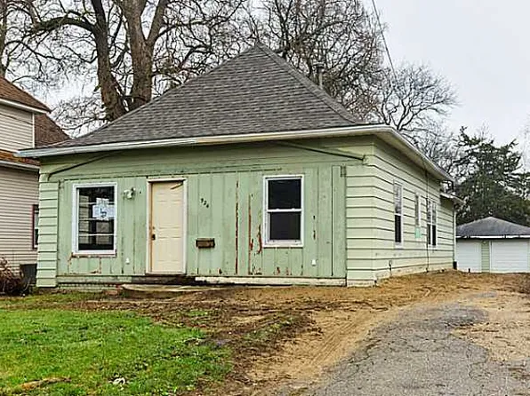 924 Creston Ave, Des Moines, IA 50315