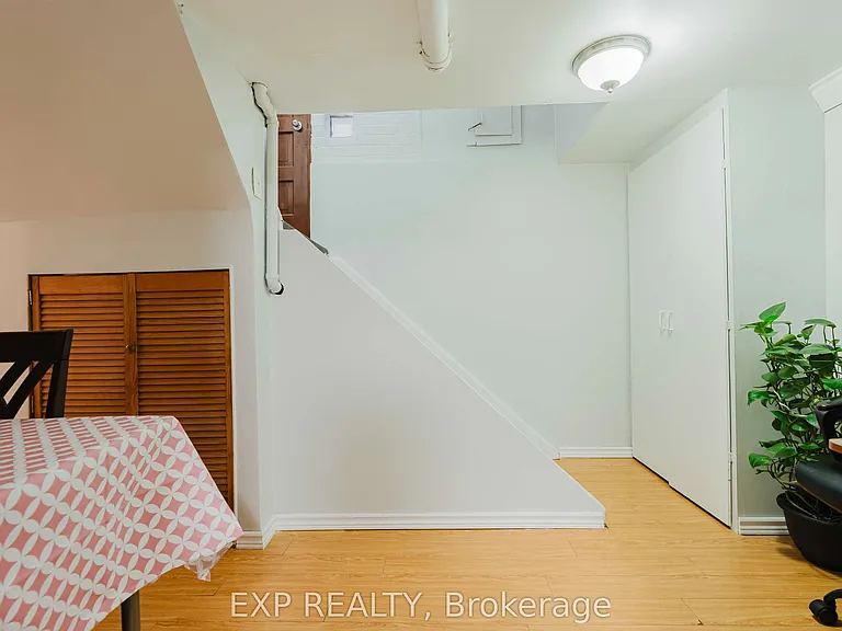 78 Woodfern Dr — Photo 38