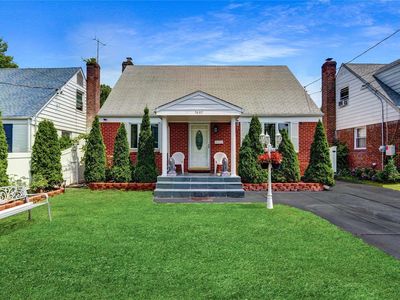 76-07 271st Street, New Hyde Park, NY, 11040