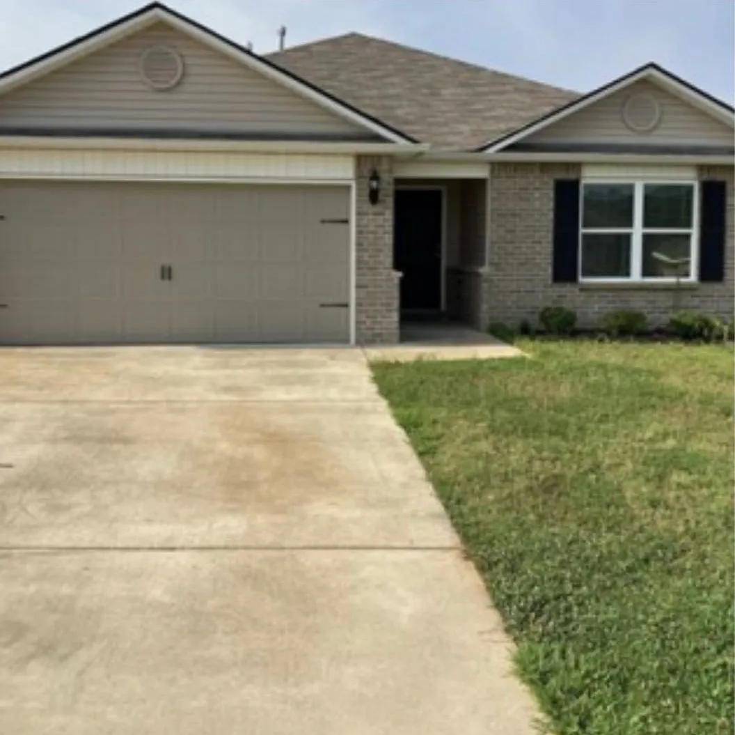 Beautiful 3 bedroom 2 bath home with views! — Photo 1